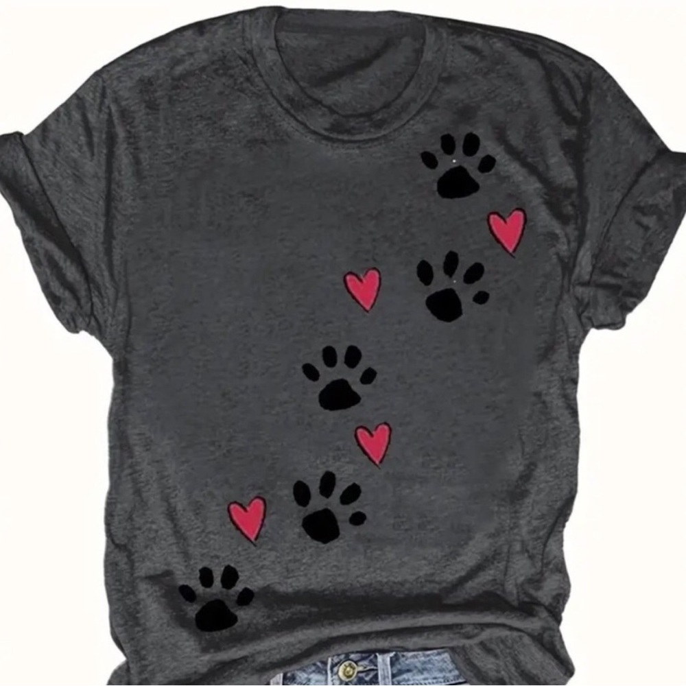 Pet Mom Love Graphic T-Shirt